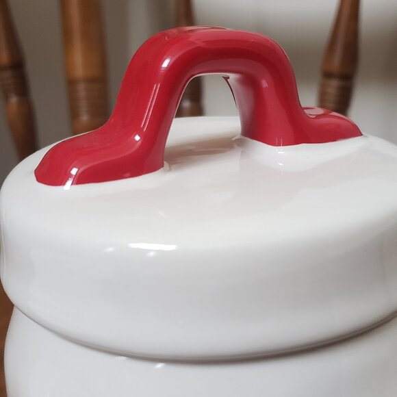 Rae Dunn USA Air Tight Container - Picture 6 of 11